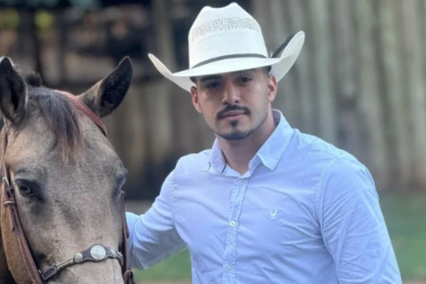 Influenciador morre após sair de festa em Goiânia