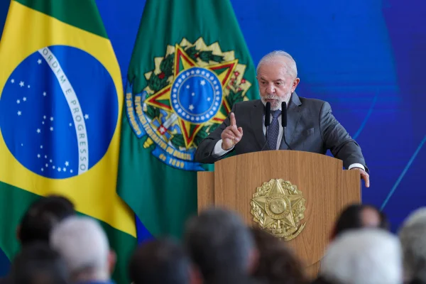 Presidente Lula durante a cerimônia de entrega do Prêmio MEC da Educação Brasileira Metrópoles