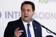 Ratinho Junior vai se reunir com presidente do Paraguai para debater exportações