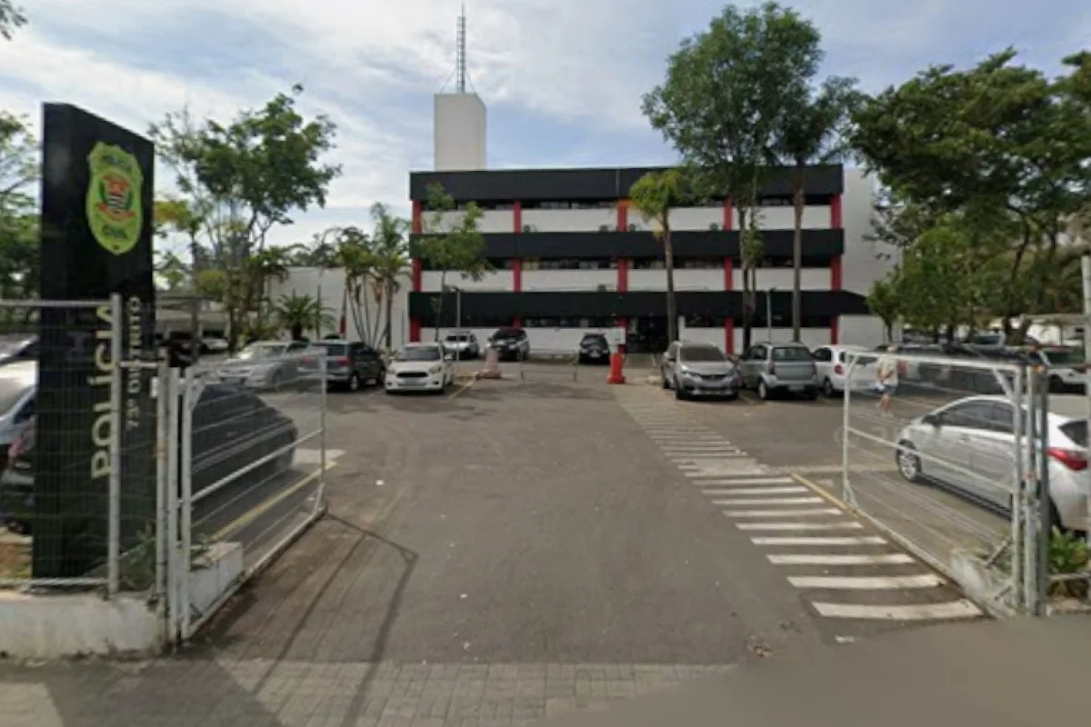 Fachada do 73º DP (Jaçanã), em SP - Metrópoles