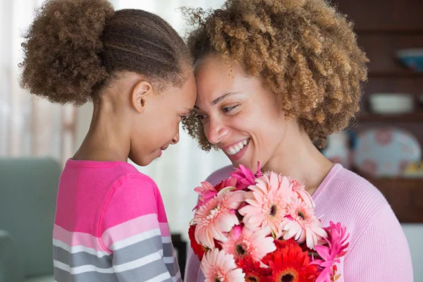 mãe e filha flores