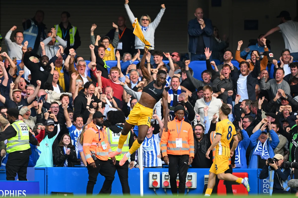 Com um a menos, Chelsea sofre virada para Brighton na ...