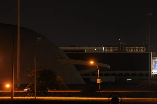 Hora do Planeta traz shows a Brasília neste sábado (25/3)