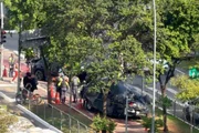 Viatura da PM e Porsche colidem na Avenida Brigadeiro Faria Lima, em São Paulo