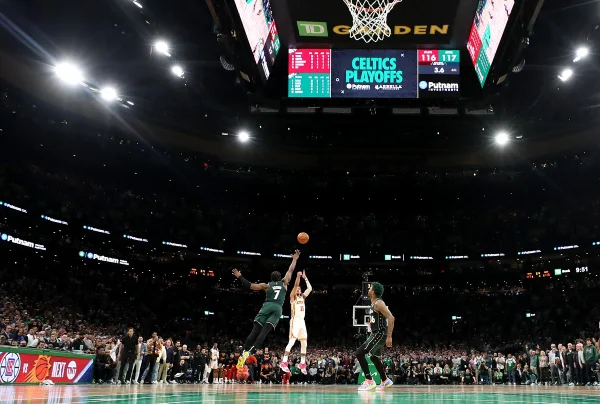 Trae Young tem noite de gala e Atlanta Hawks vence Celtics em Boston
