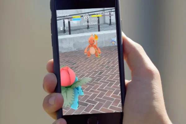Código permite jogar e evoluir em Pokémon Go sem sair de casa
