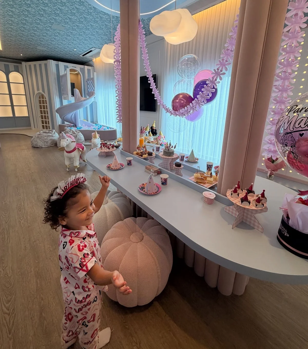 Mavie, filha de Bruna Biancardi e Neymar, está completando 3 anos Mavie, filha de Bruna Biancardi e Neymar, está completando 3 anos