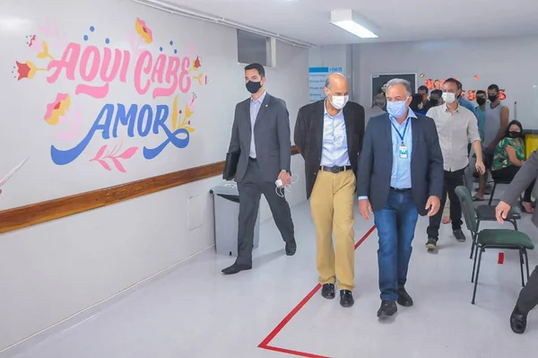 Leitos bloqueados do Hmib voltarão a funcionar na terça, diz Paco Britto