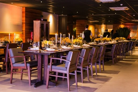 Com mobiliário do Philippe Starck, Coco Bambu lança espaço para festas