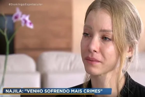 “A polícia está comprada, não é?”, pergunta Najila Trindade
