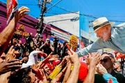 Presidente da República, Luiz Inácio Lula da Silva, durante ato de campanha em São Paulo: o evento "Lula na Zona Leste de São Paulo: O Brasil Pronto Pra Mais", realizado em São Miguel Paulista Presidente da República, Luiz Inácio Lula da Silva, durante ato de campanha em São Paulo: o evento "Lula na Zona Leste de São Paulo: O Brasil Pronto Pra Mais", realizado em São Miguel Paulista