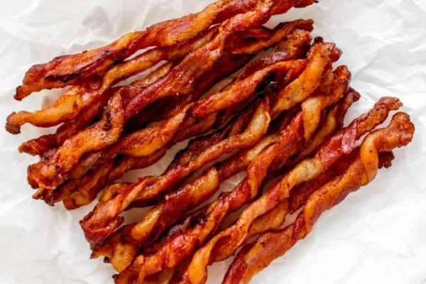 Bacons torcidos