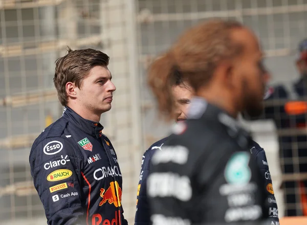 Nova temporada da F1 tem Hamilton x Verstappen e polêmicas renovadas