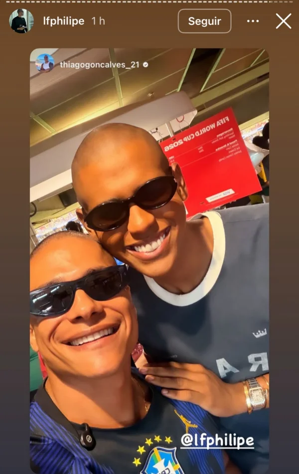 Ex de Jojo acompanha Brasil em setor reservado com mãe de Vini Jr. - destaque galeria