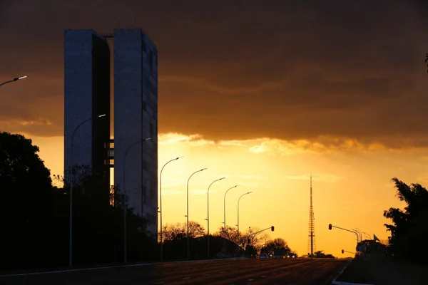 DF tem o ano mais quente desde 1963