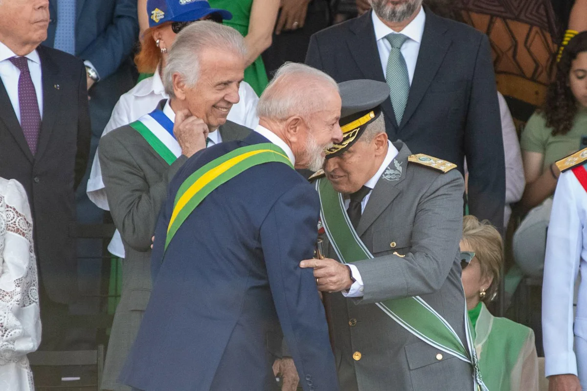 Ministros de Lula e autoridades vão ao desfile de 7 de Setembro - imagem 12 Ministros de Lula e autoridades vão ao desfile de 7 de Setembro - imagem 12
