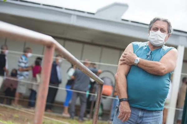Nesta semana, 13 mil pessoas marcaram hora para tomar vacina no DF