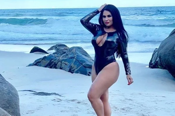 Solange Gomes revela ter abortado filho do ex-jogador Renato Gaúcho