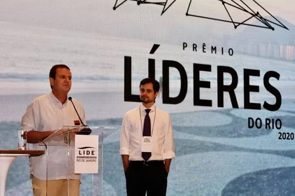 Secretários de Paes trocarão de partido para seguir com ele