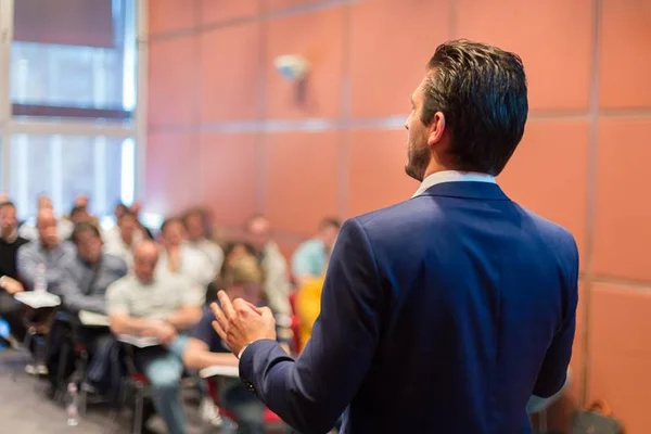 Último dia para se inscrever no programa Jovens Embaixadores