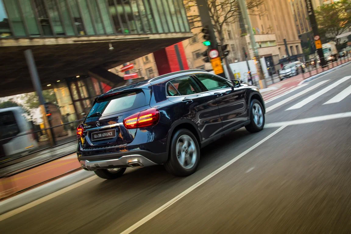 Mercedes-Benz GLA repaginado chega às lojas. A partir de R$ 159 mil - imagem 16 Mercedes-Benz GLA repaginado chega às lojas. A partir de R$ 159 mil - imagem 16