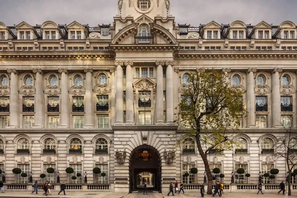 10 hotéis luxuosos que os reis e políticos vão se hospedar em Londres