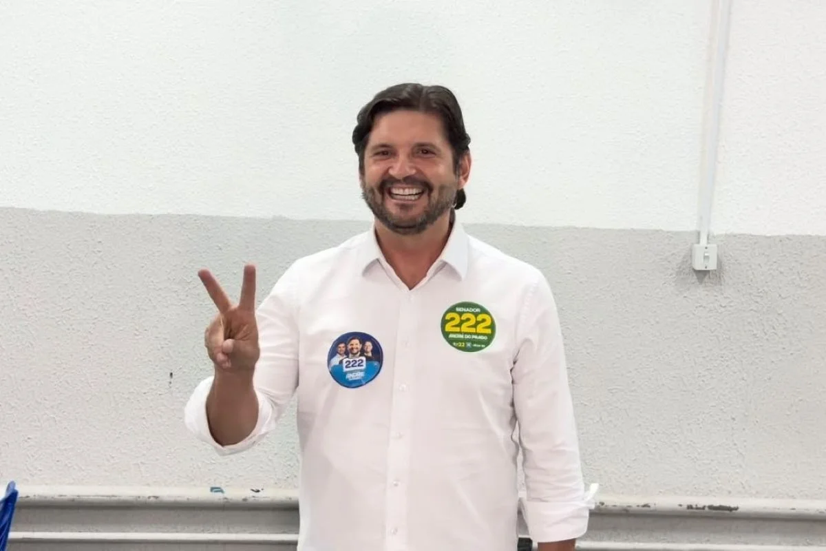 Prado vota em berço político e deve acompanhar apuração com Tarcísio Prado vota em berço político e deve acompanhar apuração com Tarcísio