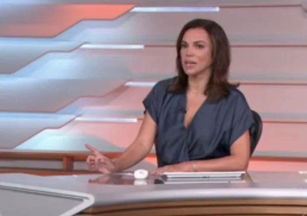 Ana Paula Araújo se enrola e não consegue pronunciar “pluralidade”