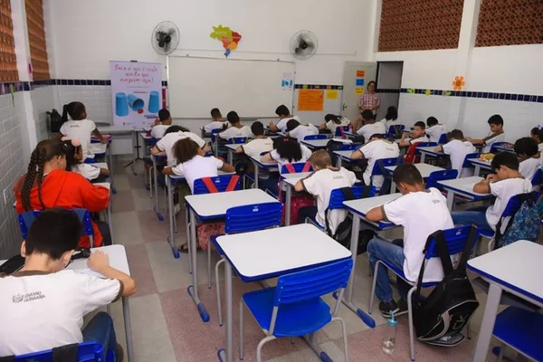 Secretaria de Educação da Paraíba terá mil vagas em 2020