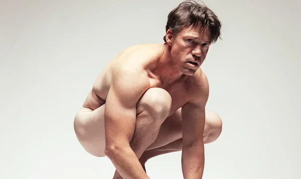 “The Square”, de Ruben Östlund, é sátira mordaz à passividade liberal