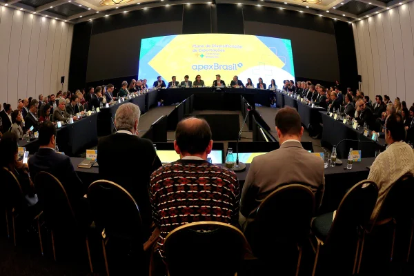 ApexBrasil investe R$ 210 milhões para apoiar empresas afetadas pelos EUA