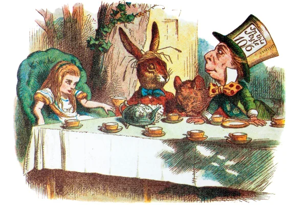 Ilustração de Alice no País das Maravilhas mostra menina sentada tomando chá com chapeleiro maluco - Metrópoles