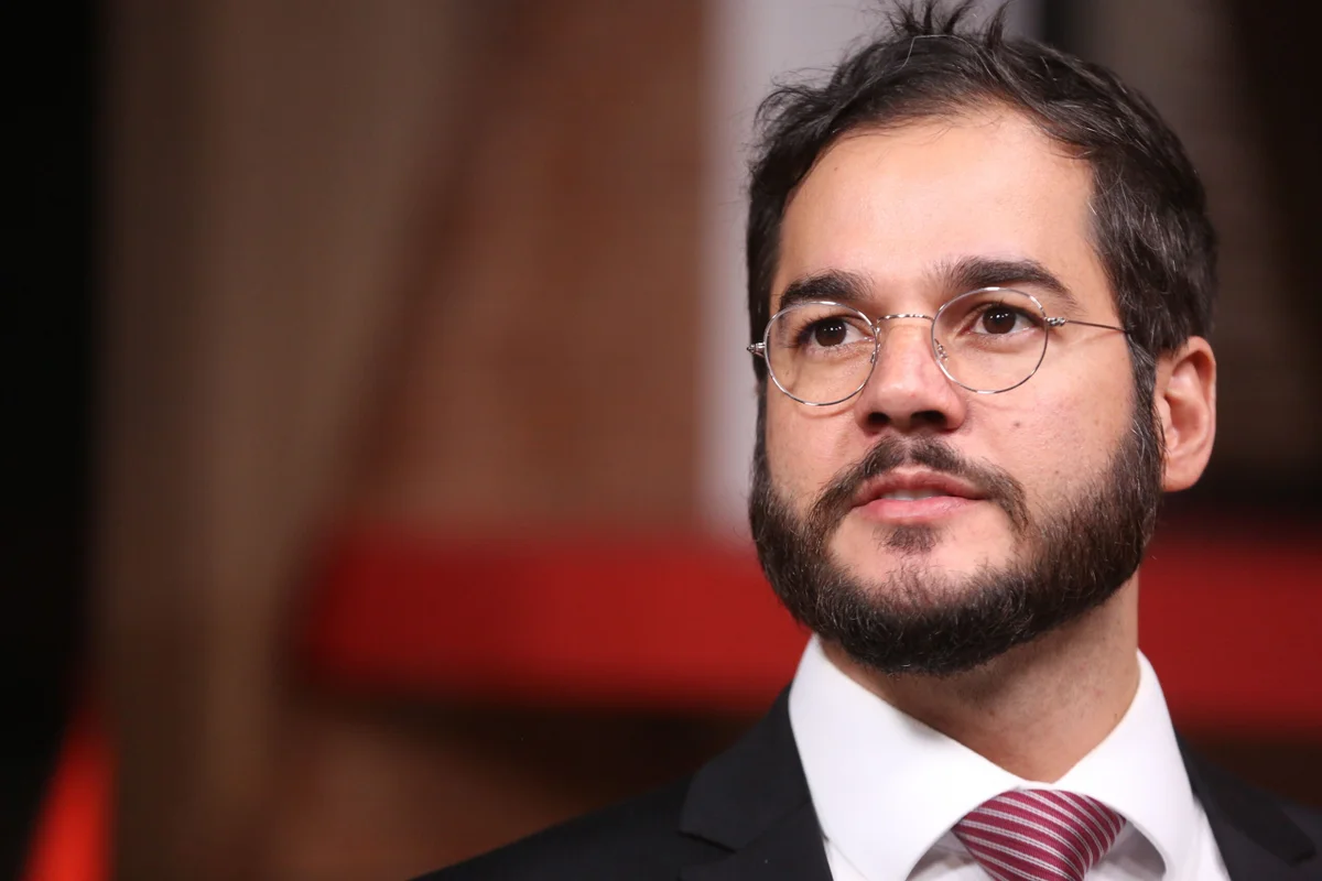 Justiça manda Facebook Brasil reativar WhatsApp de Túlio Gadêlha - imagem 5 Justiça manda Facebook Brasil reativar WhatsApp de Túlio Gadêlha - imagem 5
