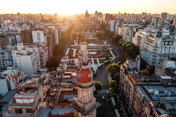 Várias cidades adotaram quarentena rígida Várias cidades adotaram quarentena rígida
