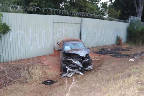 Veja como ficou BMW envolvida em racha de jovens no Lago Sul
