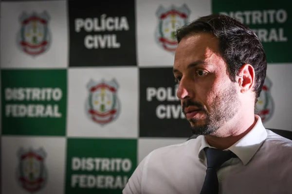 Polícia pede ajuda para localizar menina de 8 anos levada no Gama