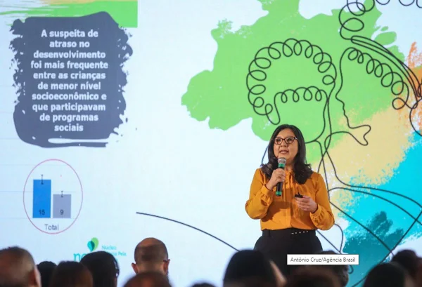 Imagem colorida da coordenadora de Saúde da Criança e do Adolescente do Ministério da Saúde, Sônia Venâncio
