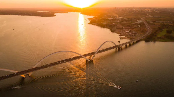Ponte JK vista aerea