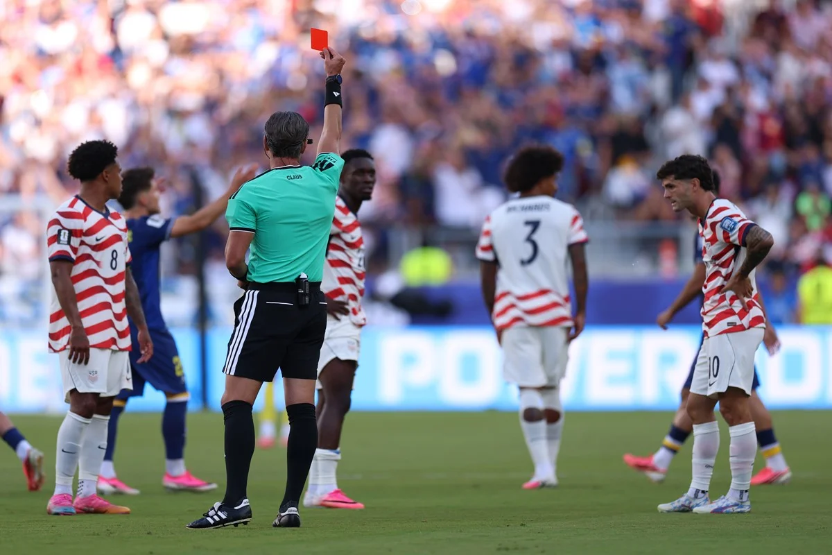 EUA vence a Bósnia e se classifica para as oitavas da Copa do Mundo - imagem 5 EUA vence a Bósnia e se classifica para as oitavas da Copa do Mundo - imagem 5