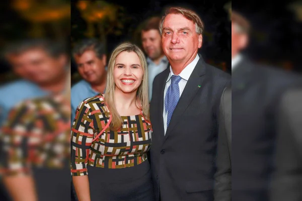 Vídeo: deputada posta vídeo exaltando invasão terrorista no Congresso