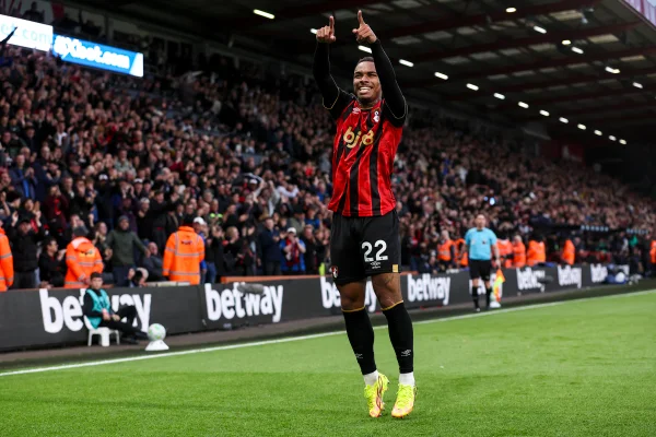 Premier League: City empata com Bournemouth e Arsenal é campeão
