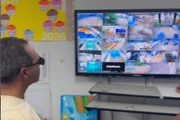 Policial de folga que viu movimentação suspeita analisou imagens das câmeras de segurança da escola Policial de folga que viu movimentação suspeita analisou imagens das câmeras de segurança da escola