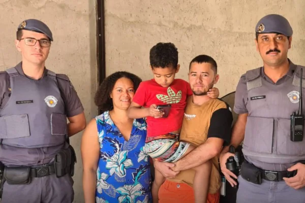 Criança de 5 anos no espectro autista é encontrado após ter desaparecido de casa - Metrópoles
