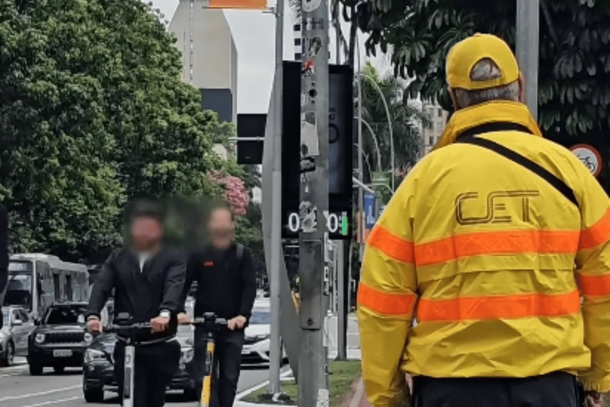 Faria Lima: CET multa motoboy por “agressividade” no trânsito de bicicleta