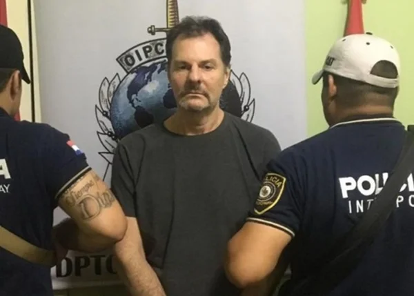 Doleiro Bruno Farina é encaminhado para presídio no Rio