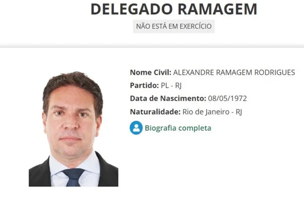 Imagem colorida de status de Alexandre Ramagem na Câmara dos Deputados - Metrópoles