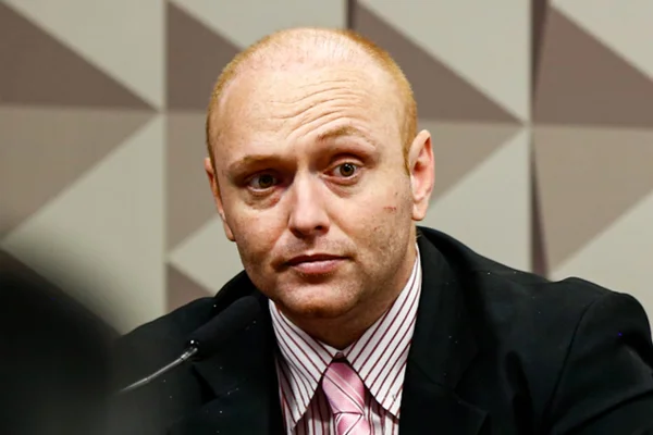 Walter Delgatti Neto, o hacker da Vaza Jato , é ouvido na CPMI do 8 de Janeiro - metrópoles