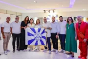 Janja tirou foto com ministros do governo e representantes da escola de samba