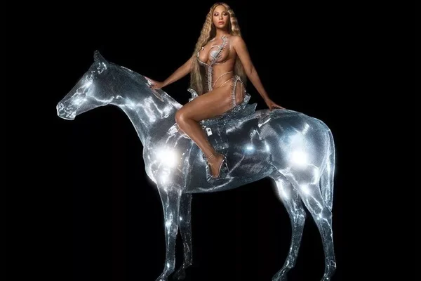 Beyoncé apresenta capa do álbum Renaissance: “Um lugar para sonhar”