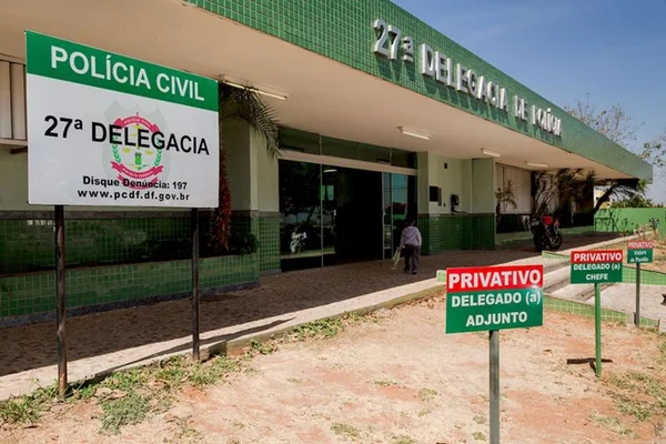 Homem que morreu após correr ensanguentado foi atacado por ciúmes